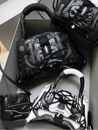 Picture of Balenciaga Lady Handbags _SKUfw117029018fw